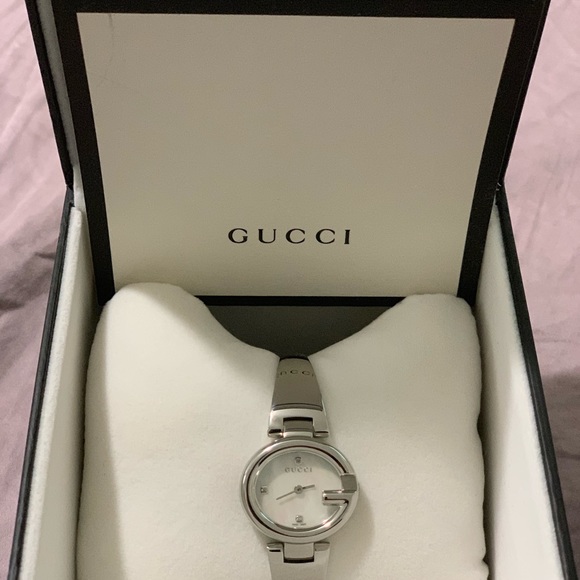Gucci women’s watch main image 4